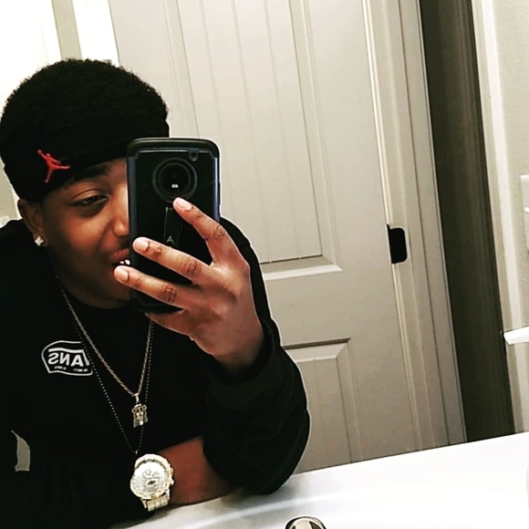 Meet your Posher, Wells - Picture 1 of 1